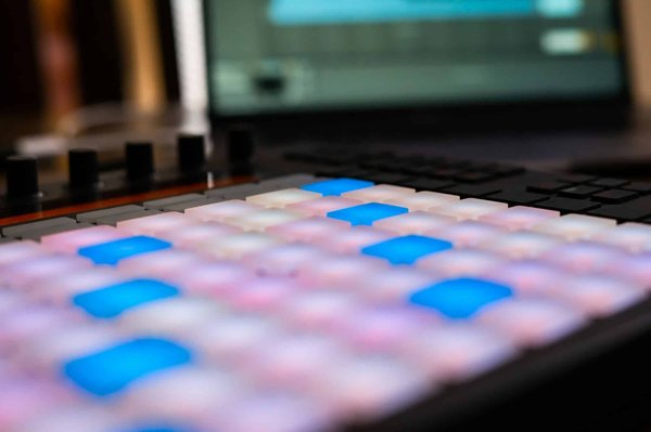 Techniques de production musicale avec Ableton Live pour les musiciens débutants